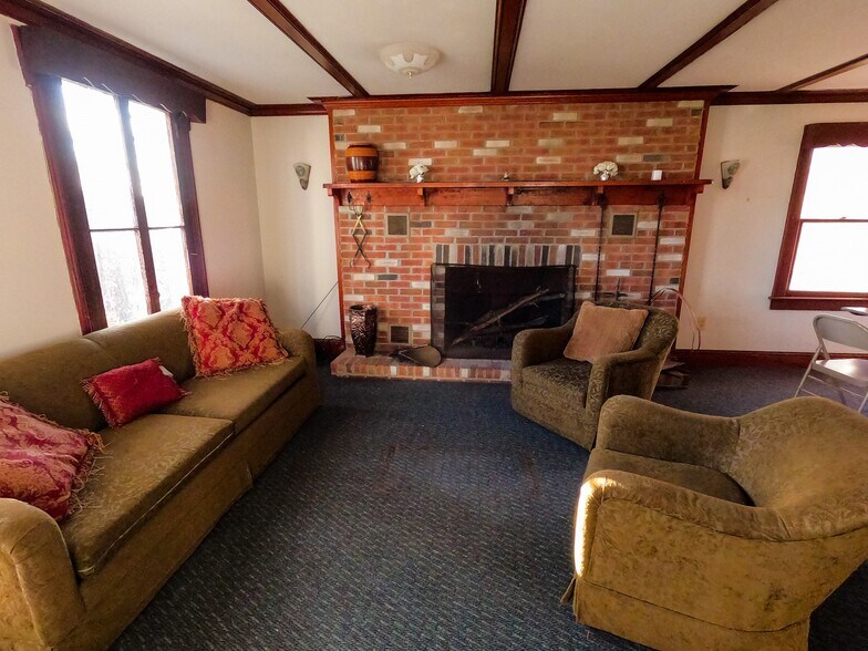 More Photos Of 203 County Route 405, Greenville Hotel For Sale