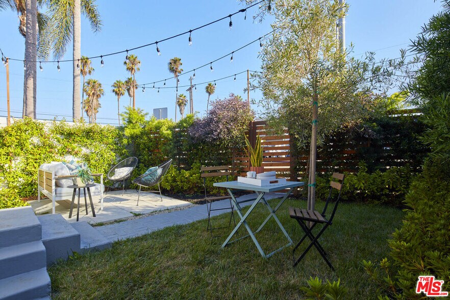 More Photos Of 2818 Abbot Kinney Blvd, Venice Apartments For Sale
