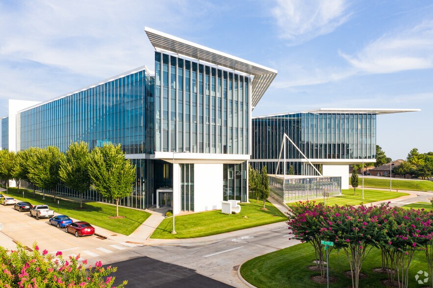 More Photos Of 6000 N Classen Blvd, Oklahoma City Office For Lease