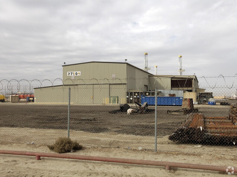 More Photos Of 27506 Highway 119, Taft Warehouse For Sale