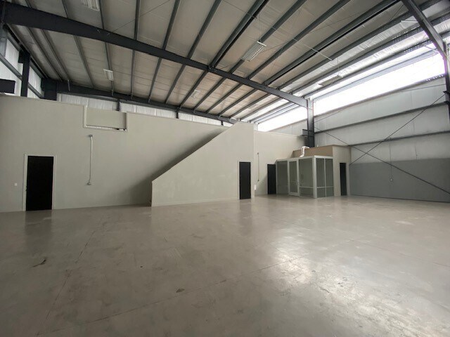 More Photos Of 1620 FM 1960 Rd, Houston Warehouse For Lease