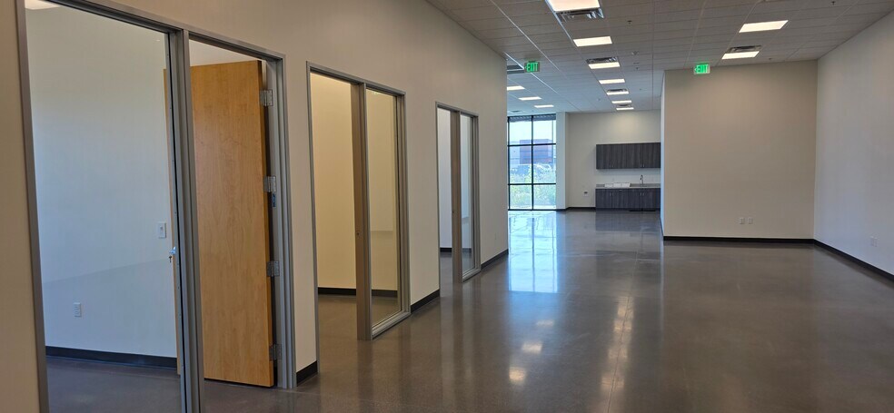 More Photos Of 8817 E Pecos Rd, Mesa Warehouse For Lease