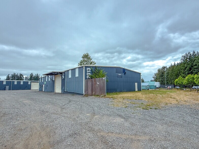 More Photos Of 7635 Betti Ln NE, Olympia Unknown For Lease