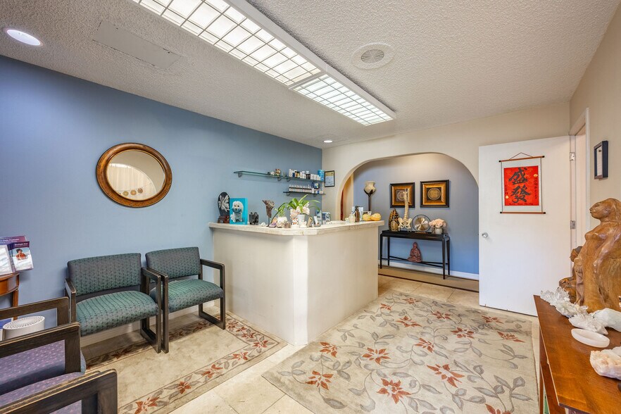 More Photos Of 667-669 Crespi Dr, Pacifica Medical For Sale