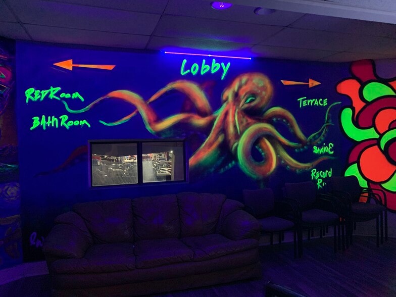 More Photos Of 4719 Stamp Road, Temple Hills, MD 20748, Temple Hills Service For Lease