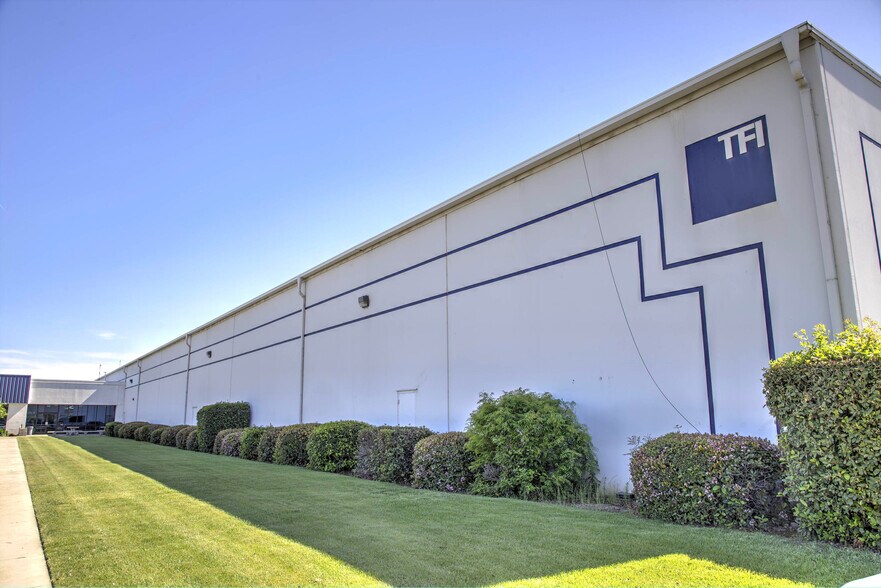 More Photos Of 1065 Marauder St, Chico Manufacturing For Lease