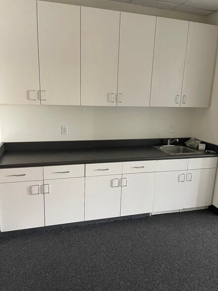 More Photos Of 11760 Slauson Ave, Santa Fe Springs Manufacturing For Lease