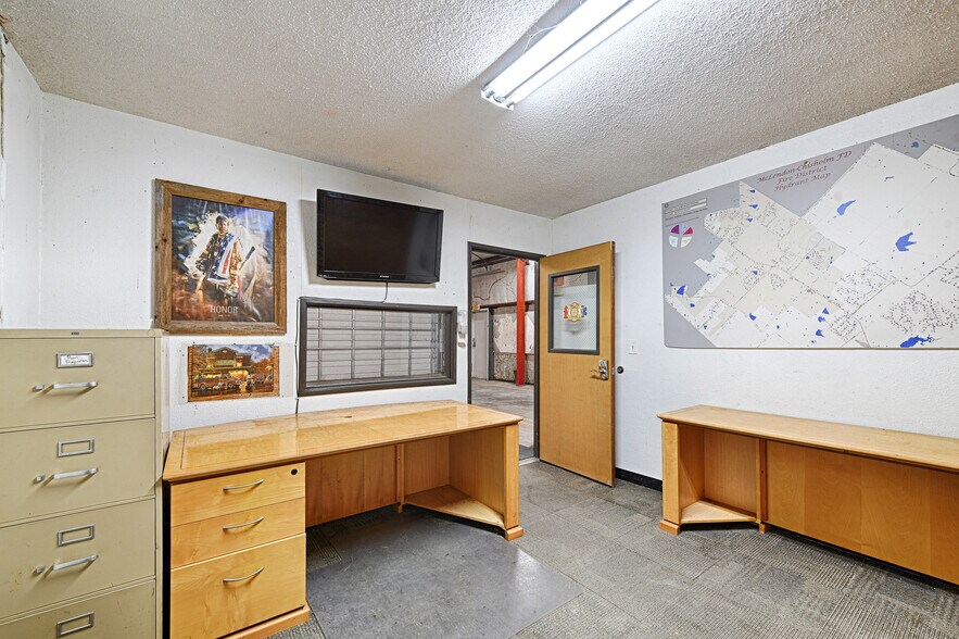 More Photos Of 1250 S State Highway 205, Rockwall Warehouse For Sale