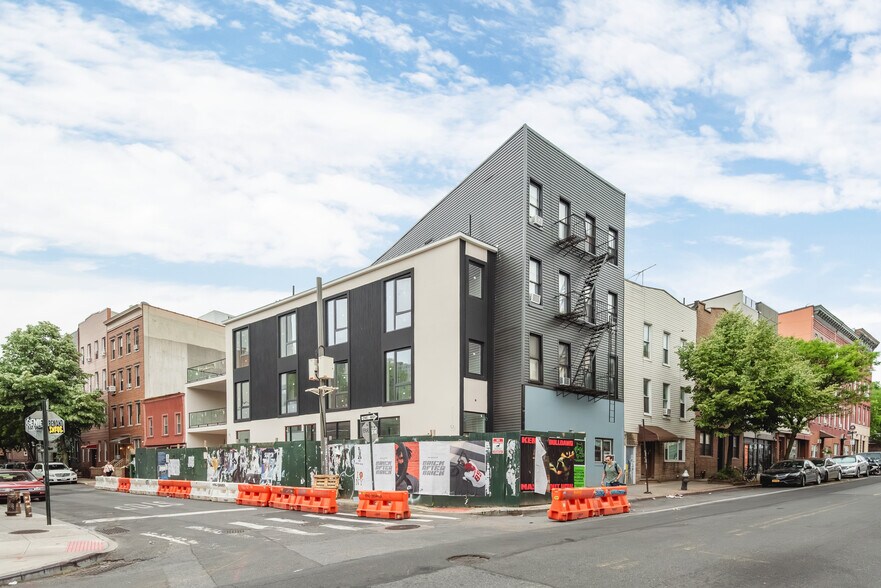 More Photos Of 194 Greenpoint Ave, Brooklyn Apartments For Sale