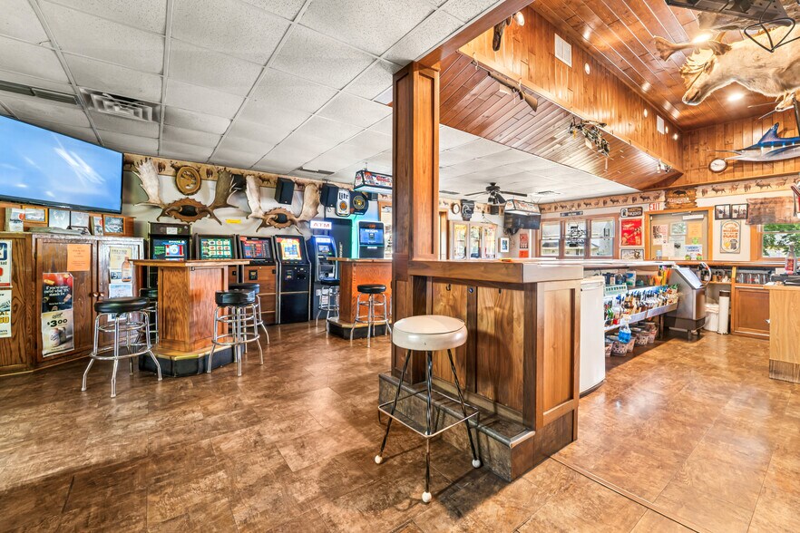 More Photos Of E9102 State Road 96 Hwy, Fremont Restaurant For Sale