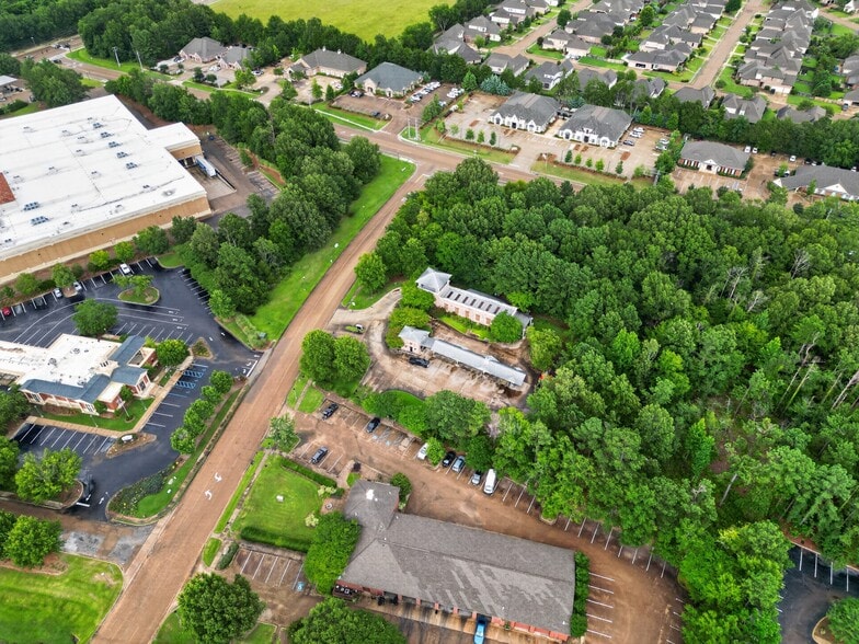 More Photos Of 2027 Strawberry Hill Dr, Madison Carwash For Sale