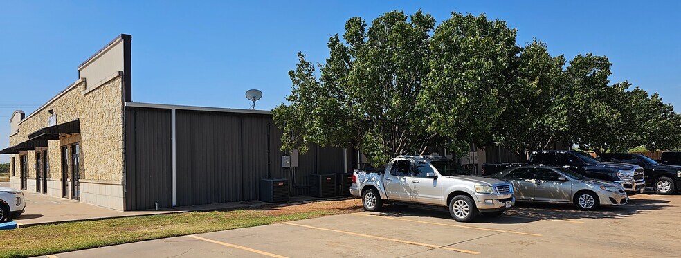More Photos Of 5800 Kell Blvd, Wichita Falls Medical For Sale