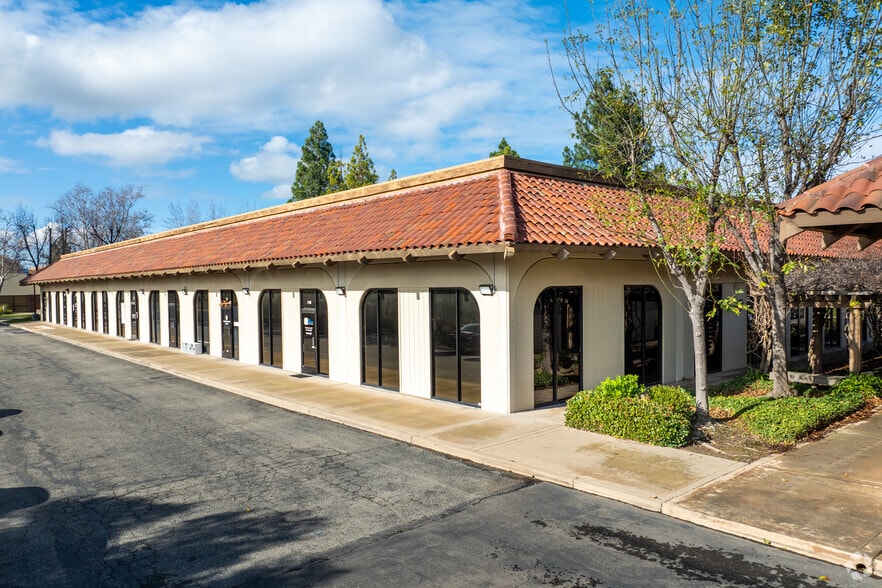 Primary Photo Of 1024 Serpentine Ln, Pleasanton Medical For Lease