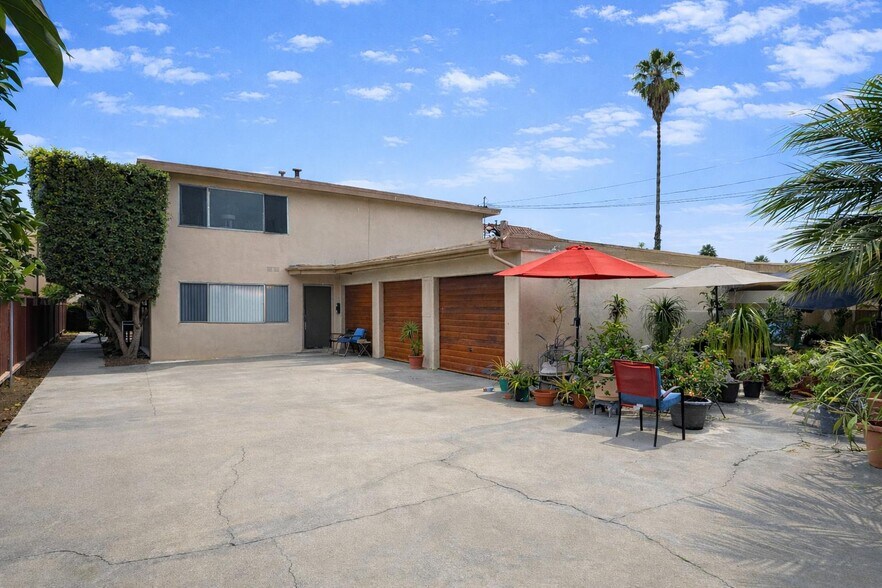More Photos Of 16813 Halldale Ave, Gardena Multifamily For Sale
