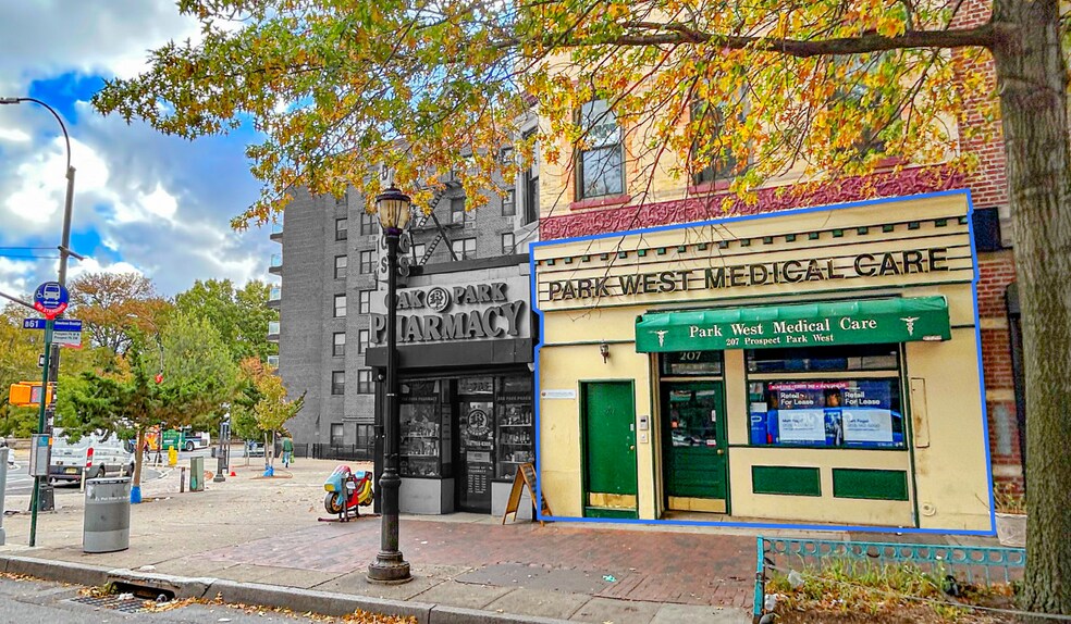 Primary Photo Of 207 Prospect Park W, Brooklyn General Retail For Lease