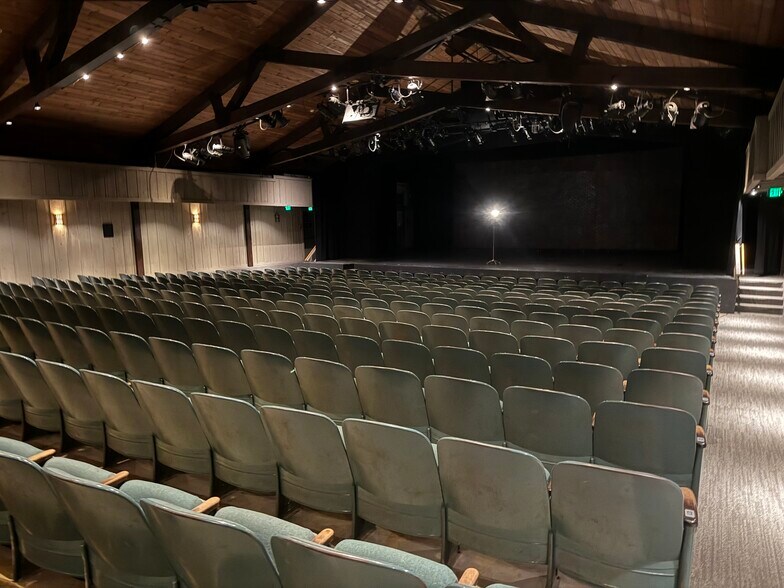 More Photos Of 5185 Meadville St, Excelsior Theater Concert Hall For Lease
