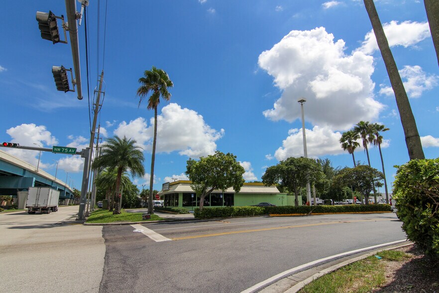 More Photos Of 7490 NW 25th St, Miami Freestanding For Sale