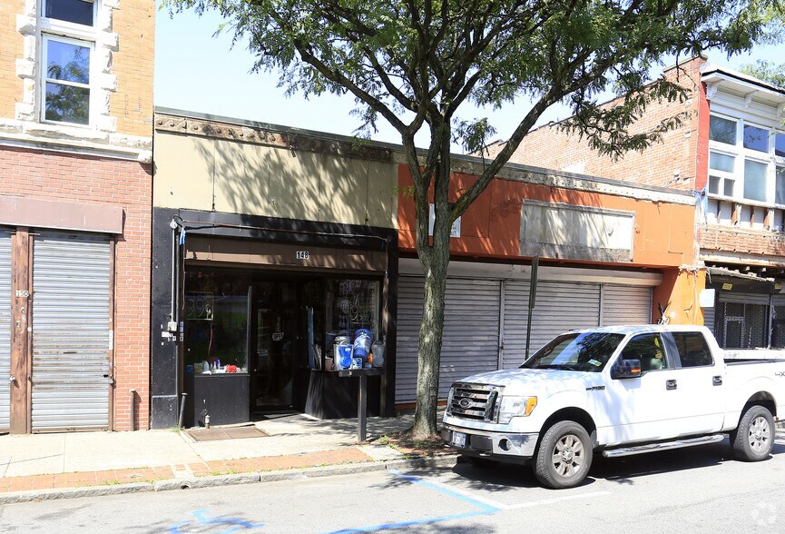 Primary Photo Of 146 S 4th Ave, Mount Vernon Storefront For Lease