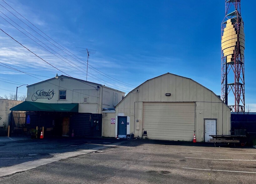 More Photos Of 417 Broadway, Sacramento Warehouse For Sale