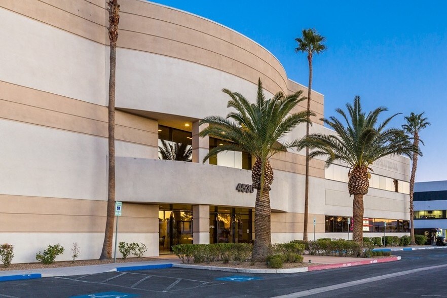 More Photos Of 4530 S Decatur Blvd, Las Vegas Office For Sale