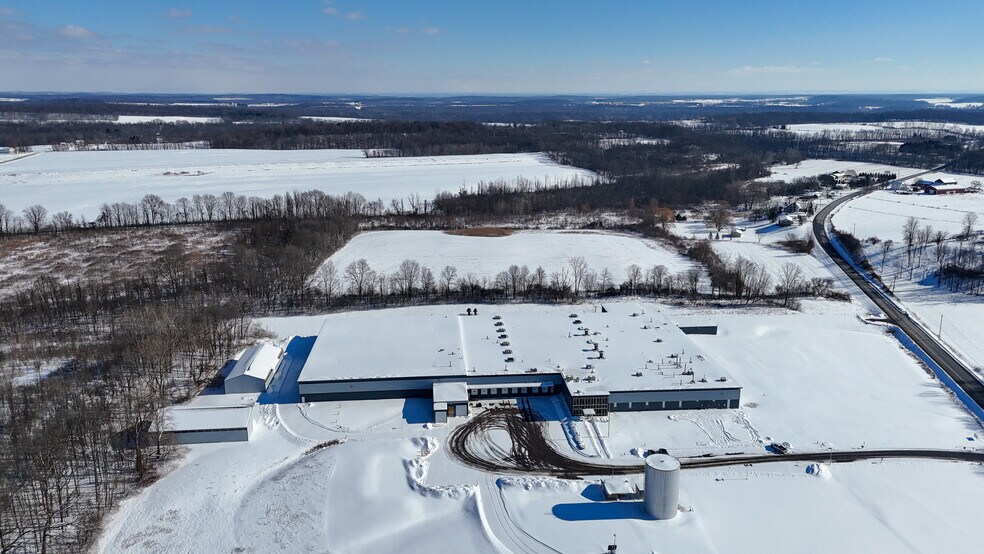 More Photos Of 8673 Lyons Marengo Rd, Lyons Manufacturing For Lease