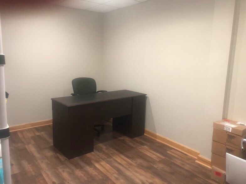 More Photos Of 271 US Highway 46, Fairfield Office For Lease