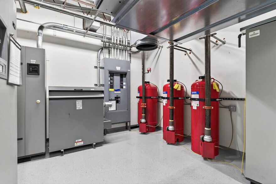 More Photos Of 601 2nd Ave S, Hopkins Office For Lease