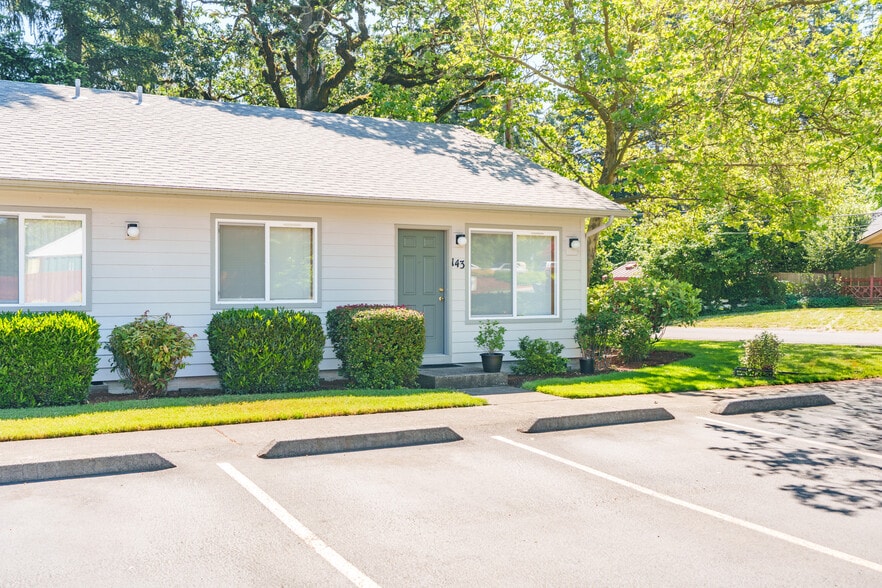 More Photos Of 133-143 Friendship Ave SE, Salem Apartments For Sale