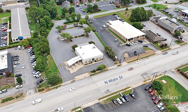 More Photos Of 500 N Main St, Mauldin General Retail For Sale