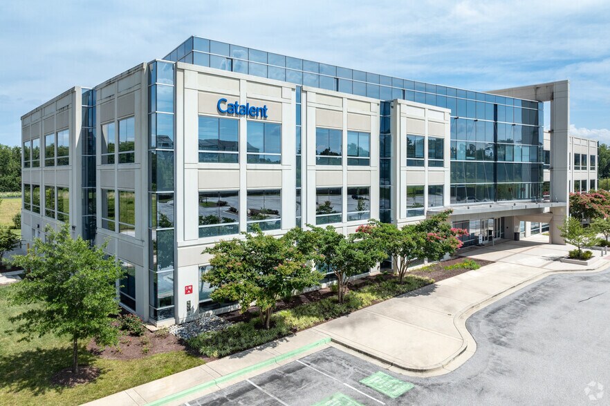 More Photos Of 7031 Ridge Rd, Hanover Office For Lease