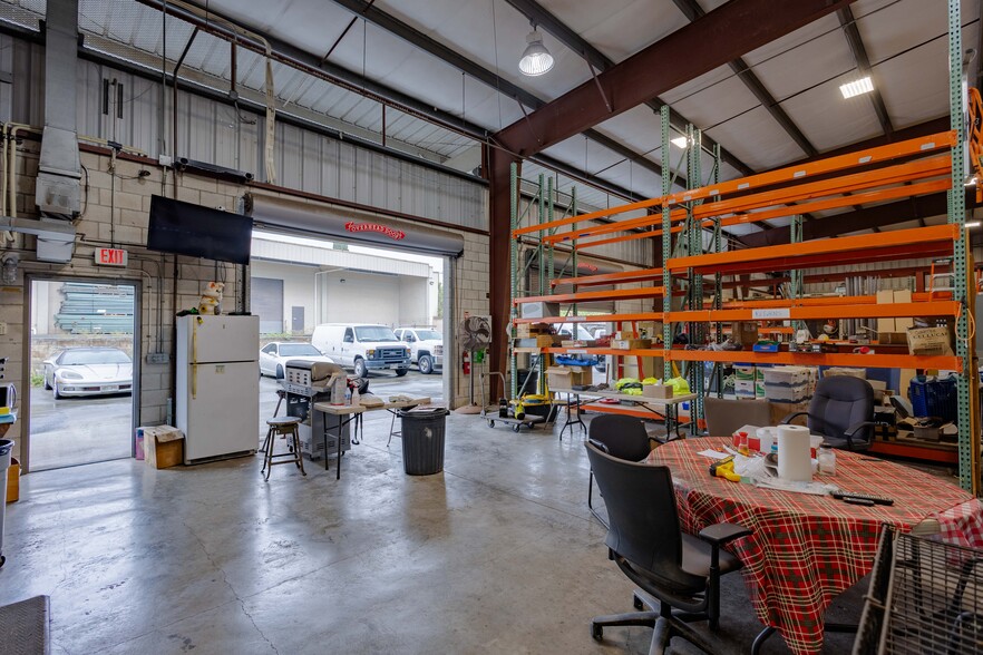 More Photos Of 99-1392 Koaha Pl, Honolulu Warehouse For Sale