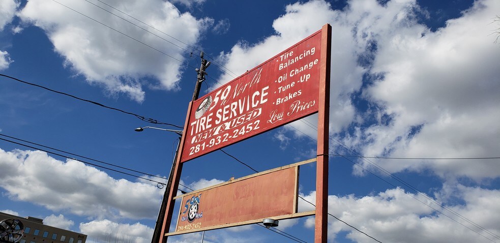 More Photos Of 9024 Eastex Fwy, Houston Auto Repair For Sale