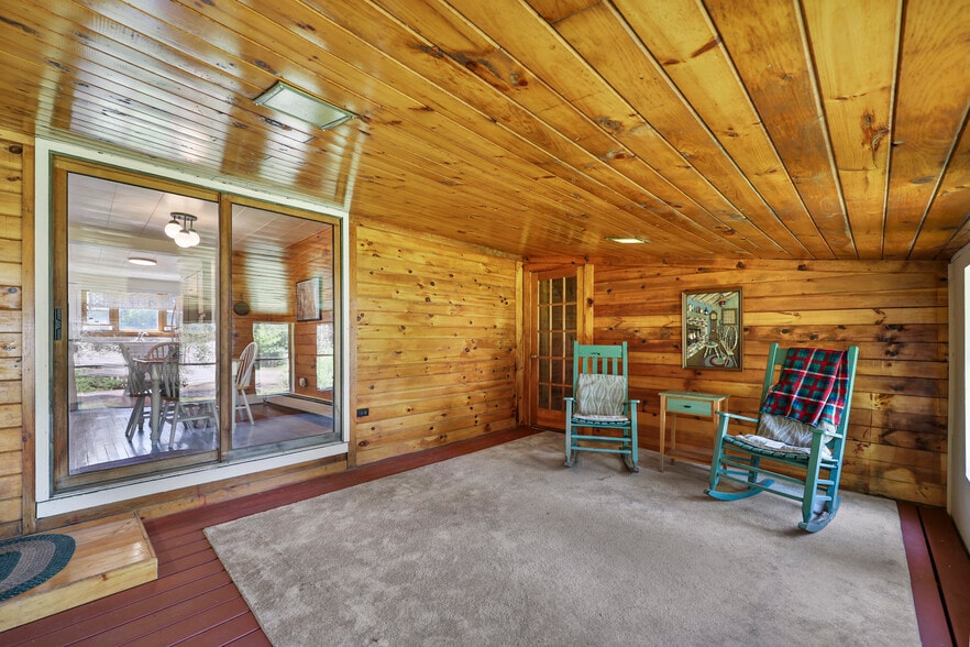 More Photos Of 2010-2012 Clayton Mill Rd, Mill River Specialty For Sale