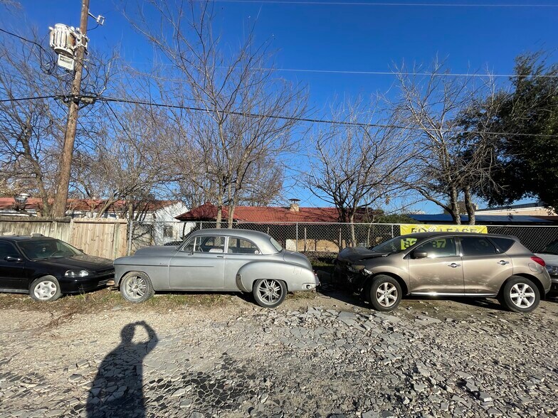 More Photos Of 4920 W 34th St, Houston Land For Sale