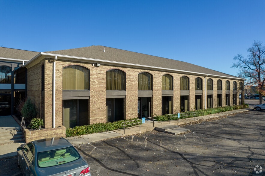 More Photos Of 2929 Kenny Rd, Columbus Medical For Lease