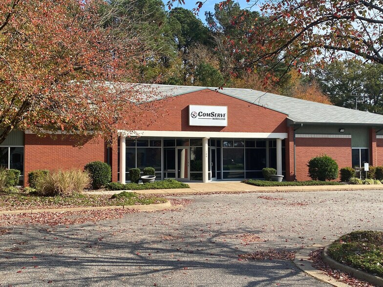 More Photos Of 100 N Constitution Dr, Yorktown Office For Sale