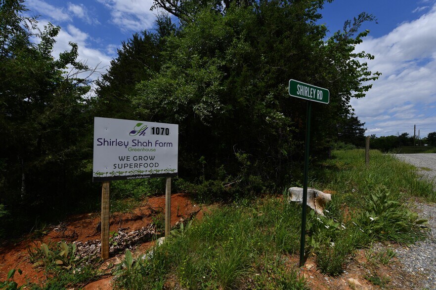 More Photos Of 1070 Wadesville Rd, Berryville Light Manufacturing For Sale