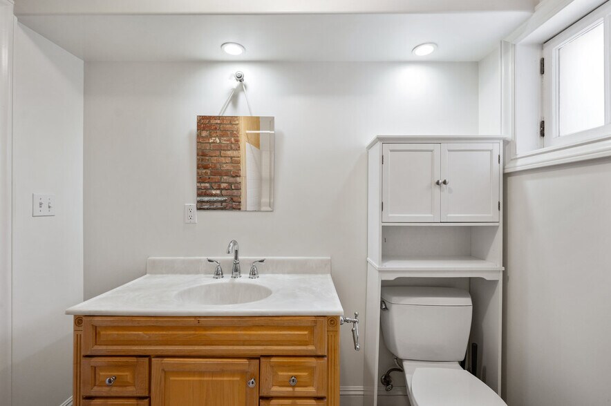 More Photos Of 333 G St, San Rafael Apartments For Sale