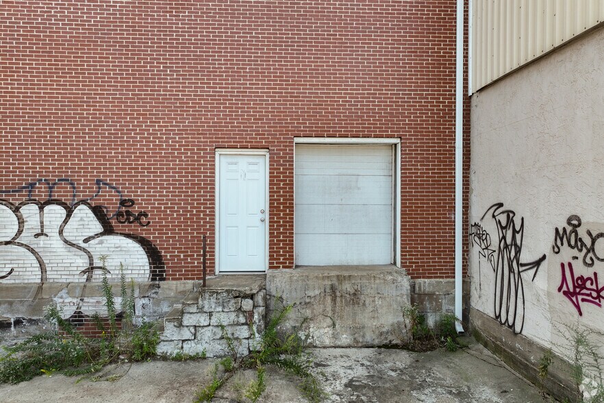 More Photos Of 102 33rd St, Pittsburgh Warehouse For Sale