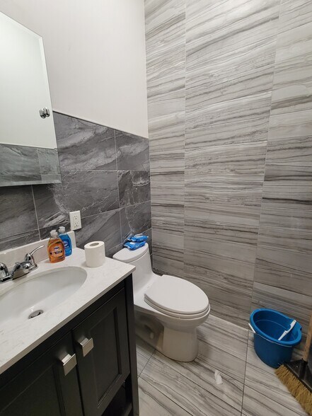 More Photos Of 1306 Avenue H, Brooklyn Storefront Retail Residential For Lease