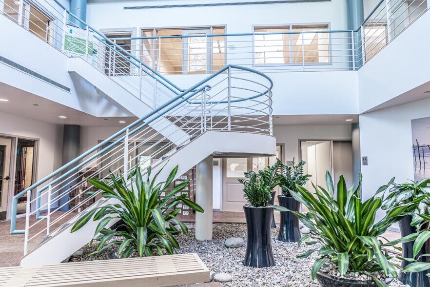 More Photos Of 433 Park Point Dr, Golden Office For Lease