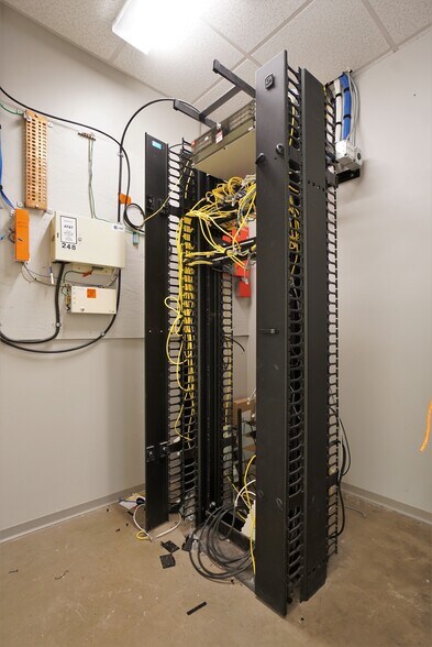 More Photos Of 248 Production Rd, Clinton Office Residential For Sale