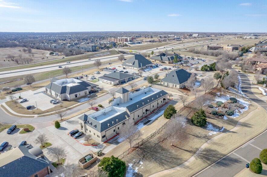 More Photos Of 5101 Gaillardia Corporate Pl, Oklahoma City Medical For Sale