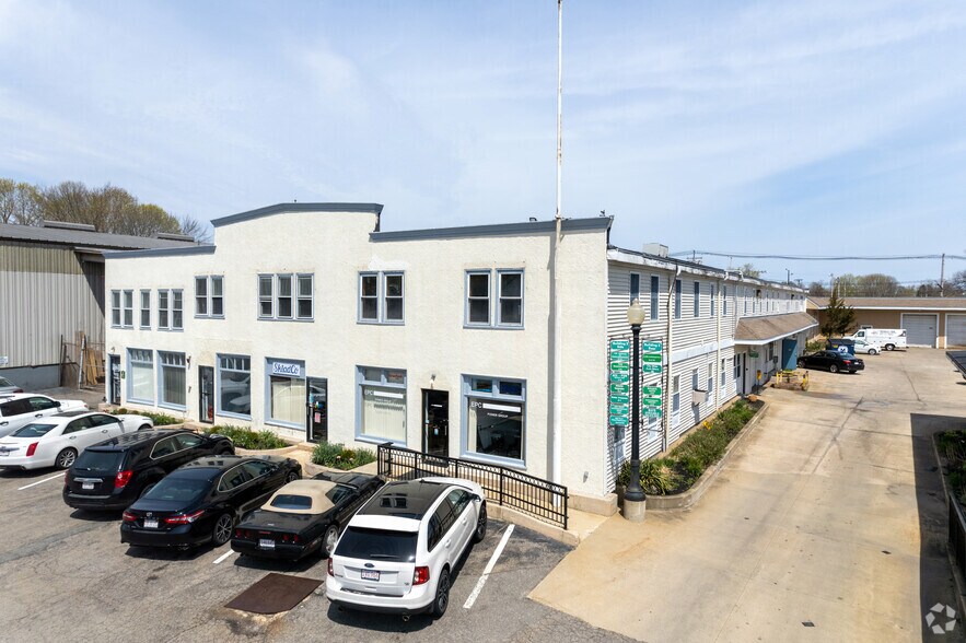 More Photos Of 25 Wareham St, Middleborough Warehouse For Lease