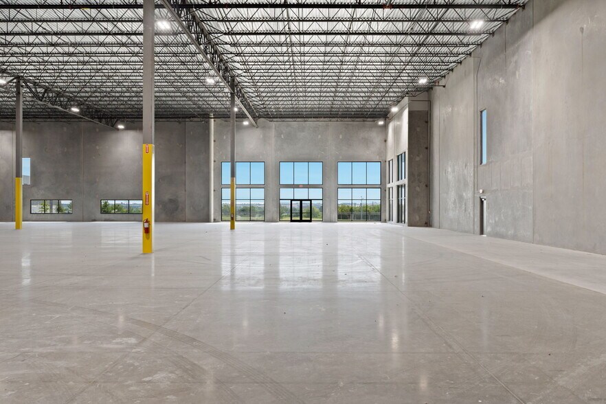 More Photos Of 11708 McAngus Rd, Del Valle Unknown For Lease