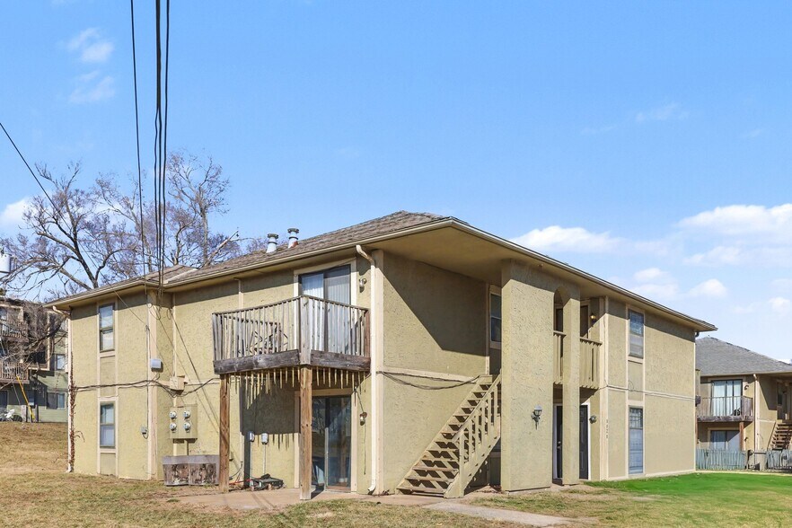 More Photos Of 8622-8630 Lane Ave, Raytown Apartments For Sale