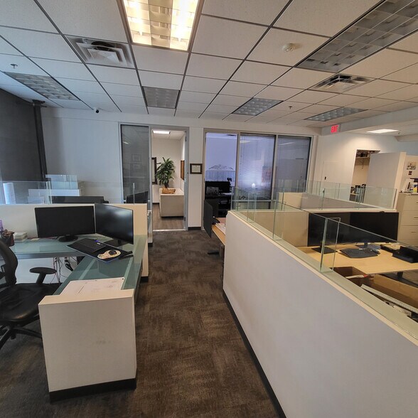 More Photos Of 1095 W Rio Salado Pky, Tempe Office For Lease