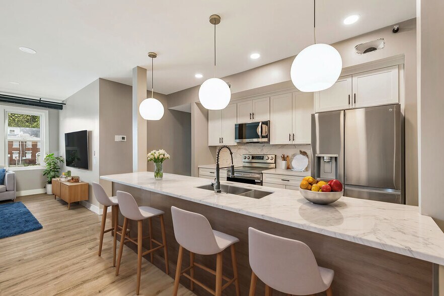 More Photos Of 6011 Madison Rd, Cincinnati Storefront Retail Residential For Sale