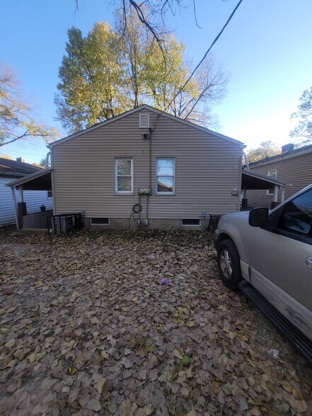 More Photos Of 1458 W 32nd St, Indianapolis Apartments For Sale