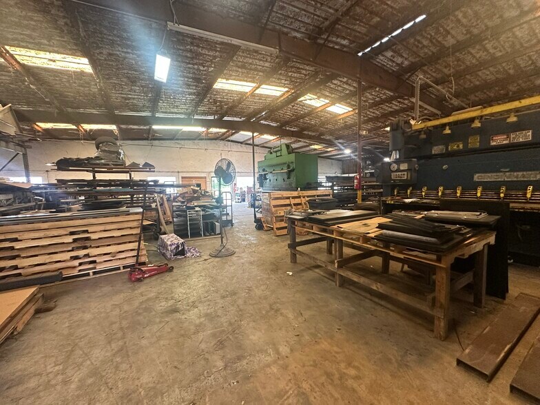 More Photos Of 18409 US Hwy 301, Dade City Warehouse For Sale